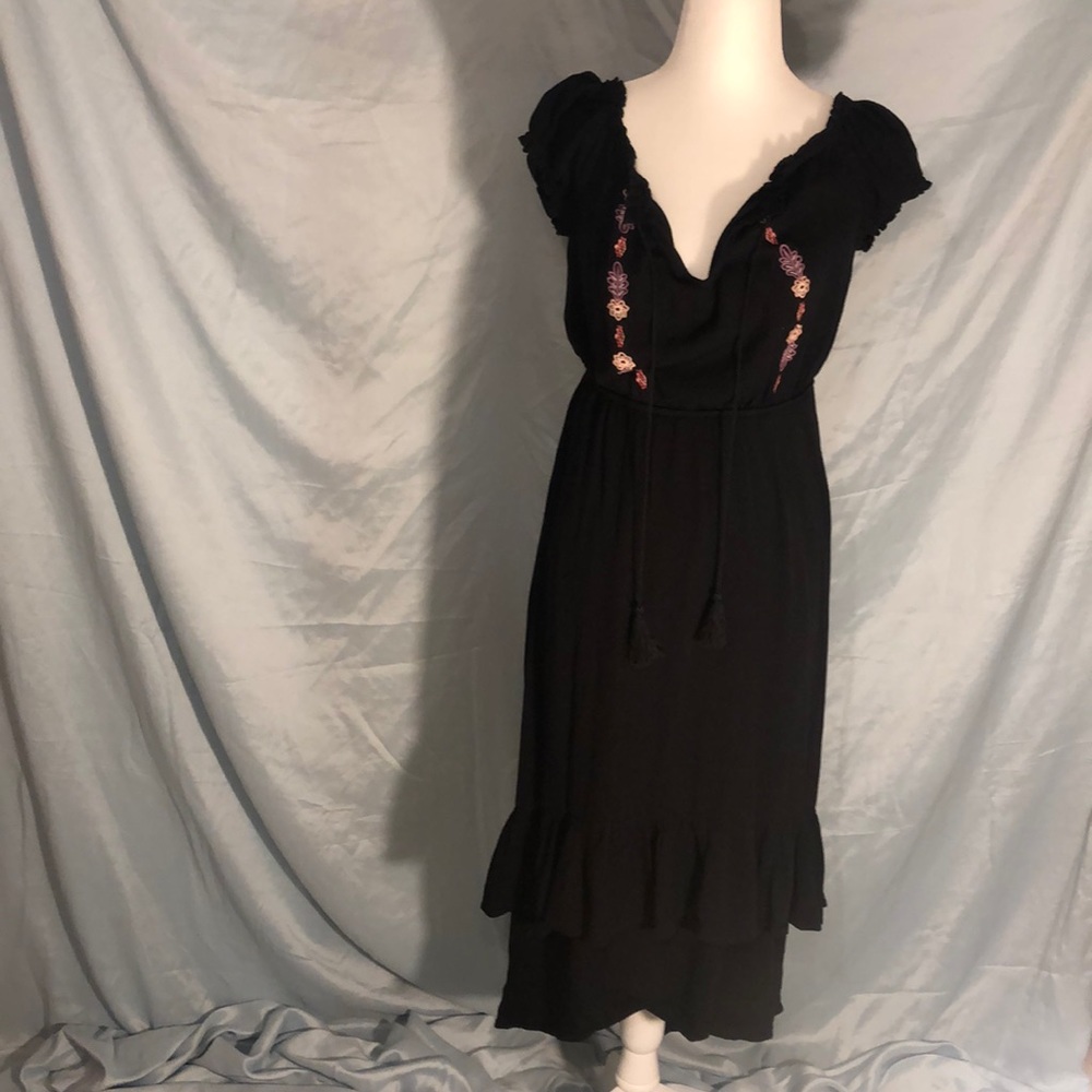 ☀️Summer Dress ☀️ Black with Ruffles & Embroidery